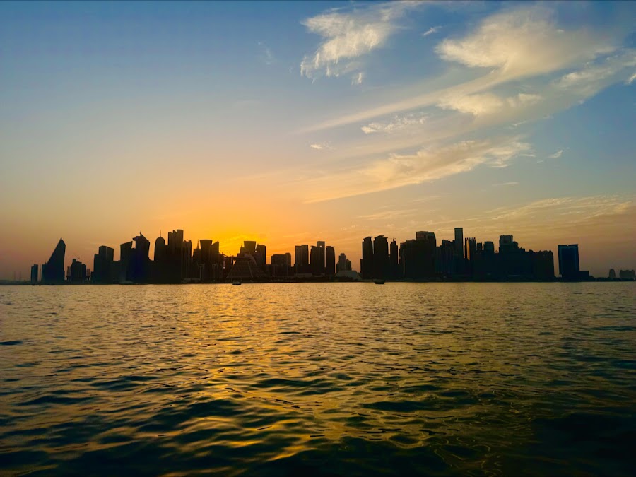 cruise boat rental doha