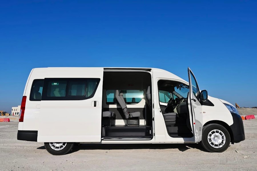 Prominent Limousine, Abu Dhabi. Carro Limusina تاكسي ليموزين في ابوظبي دبي الاما