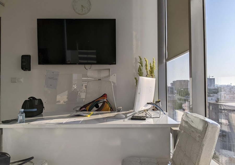 مجمع عيادات الجمال الأبدي Eternal Beauty clinic