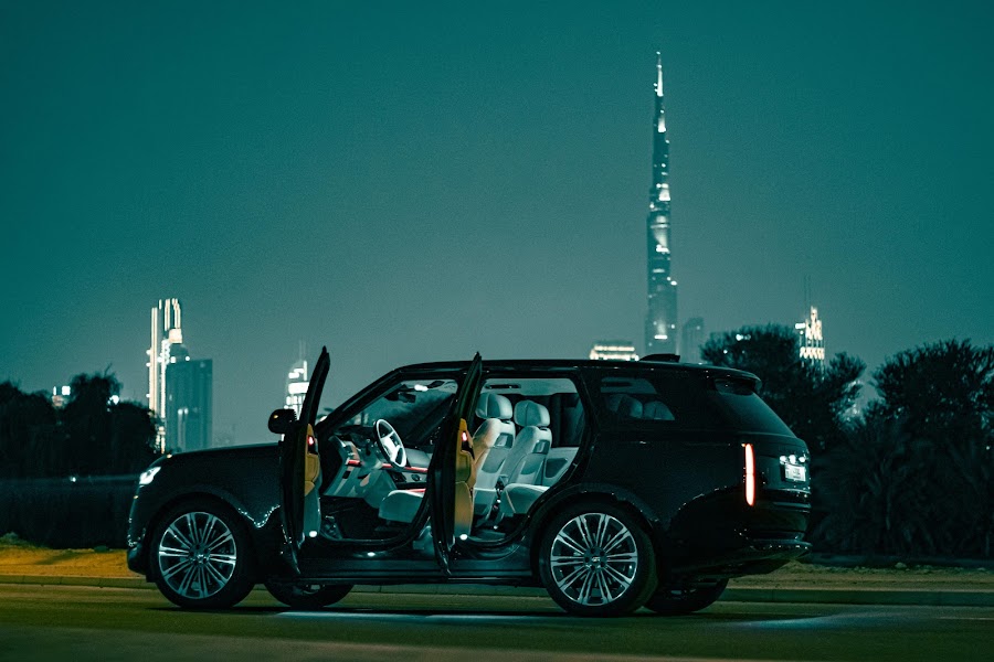 Wall Street Luxury Car Rental Dubai