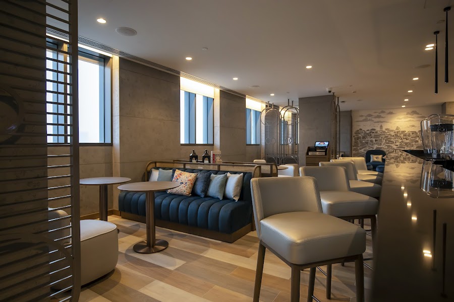 Esperia Bistro & Rooftop Lounge