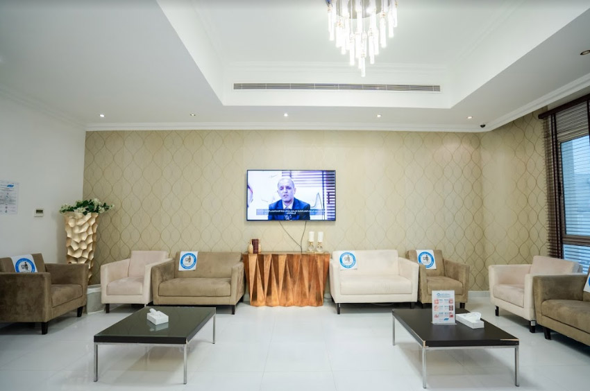Dr. Hossein Yavari – Hair Transplant Doctor in Abu Dhabi | FUE, DHI & PRP — photo 3