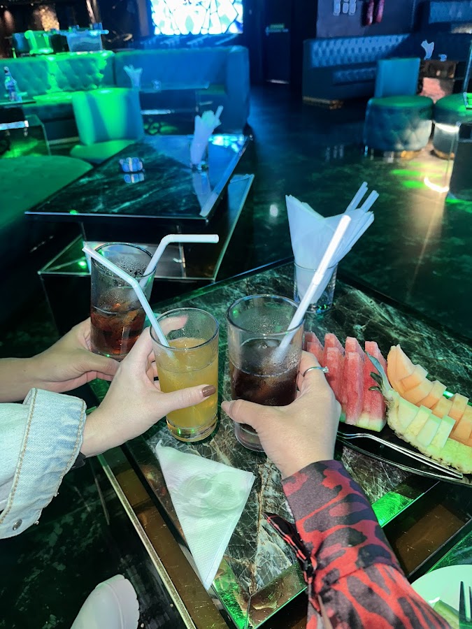 Les Etoiles Night Club اتوال كلوب — photo 4
