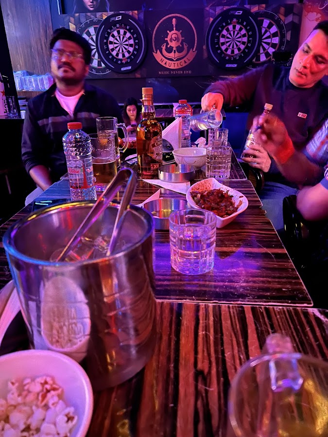 NAUTICAL PUB AND DJ BAR — photo 3