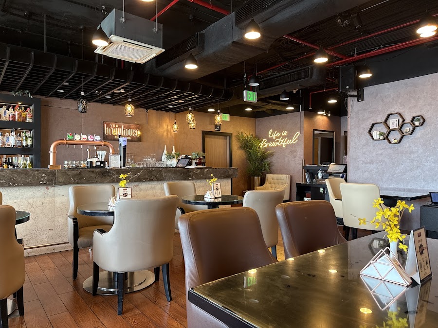 The Brewhouse Gastro Pub Abu Dhabi — photo 2