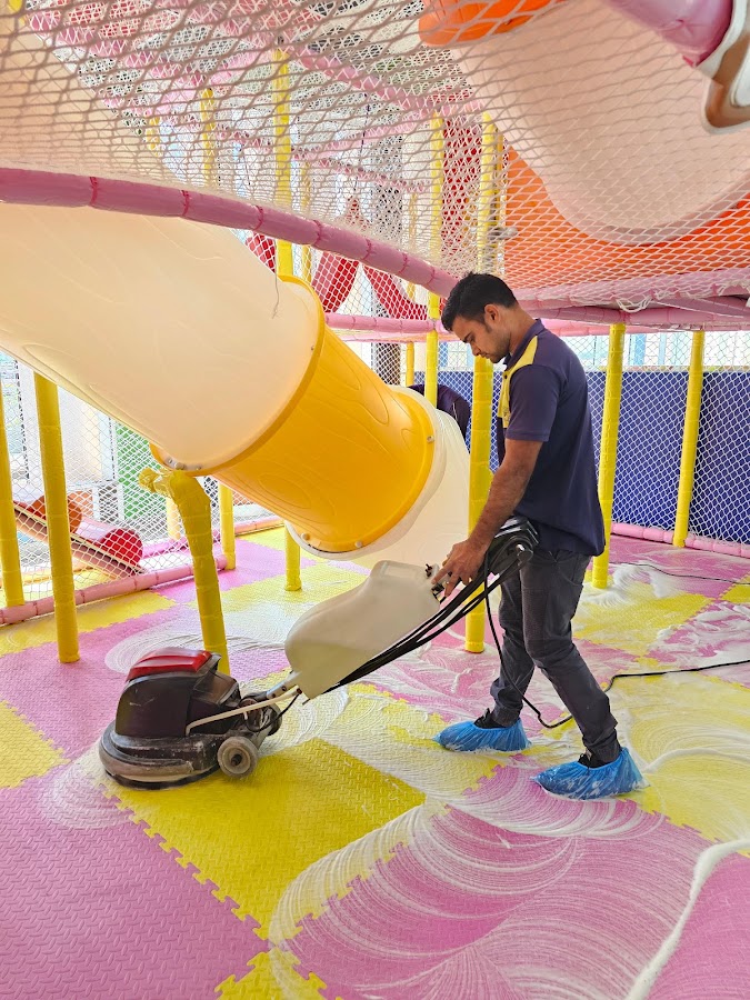 YELLOWBEE CLEANING SERVICES — photo 5