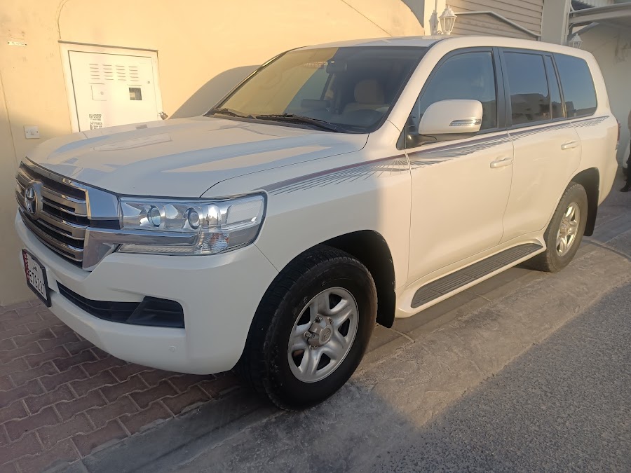 Gentlemen rent a car — photo 3