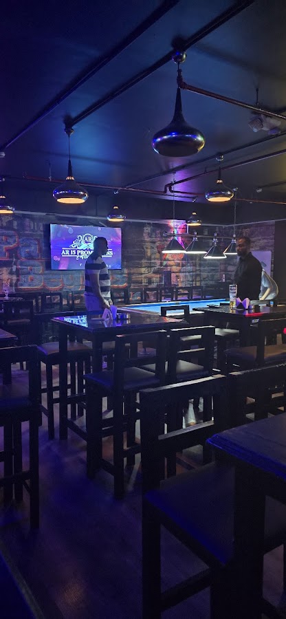 The Tunnel Lounge & Club Doha — photo 2