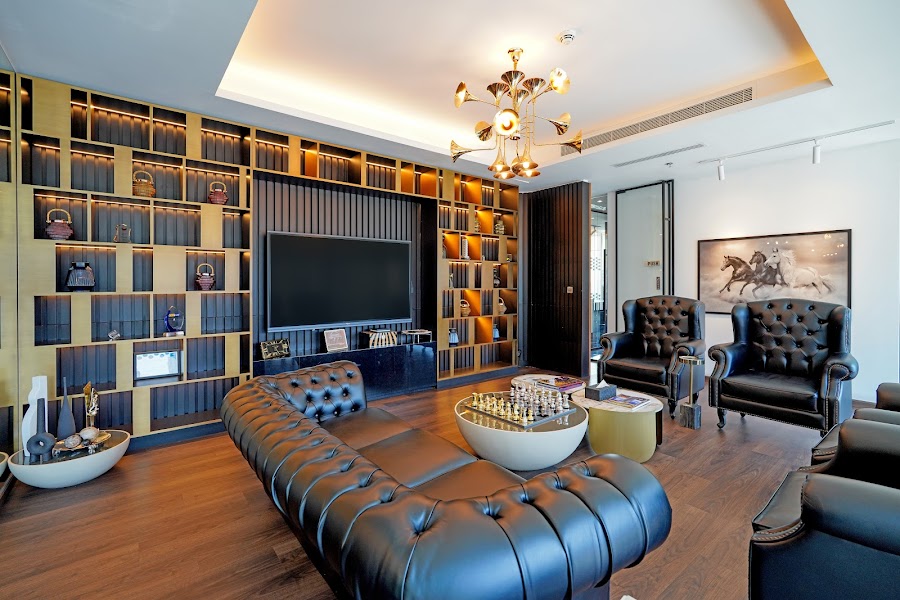Luxury Concierge Real Estate Broker — photo 5
