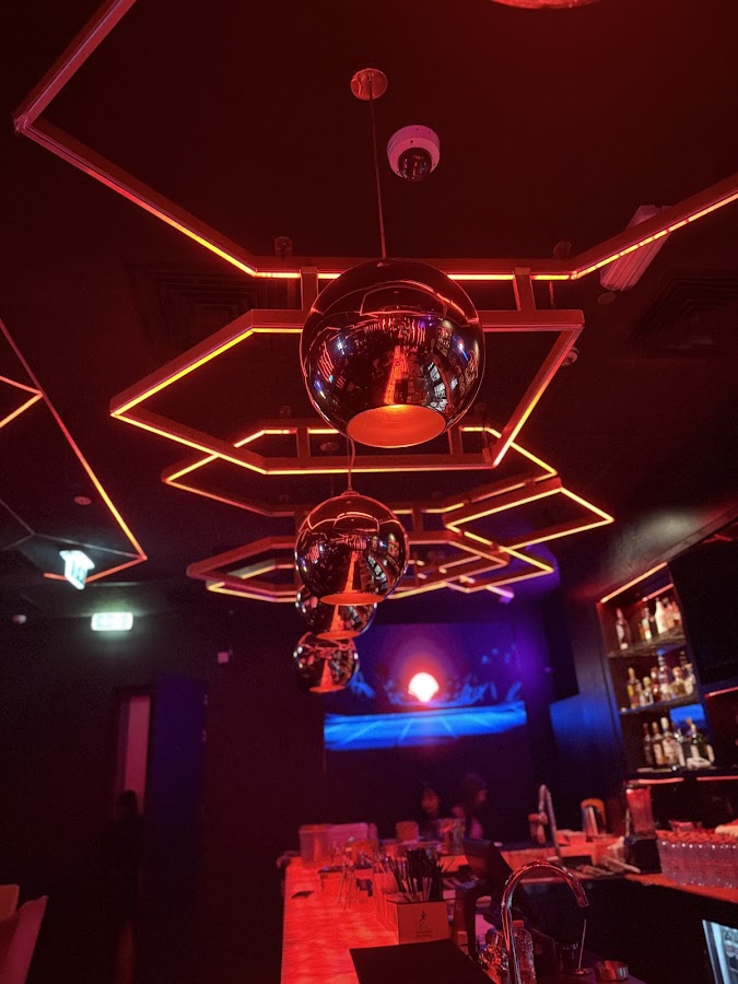 Club Luna — photo 3