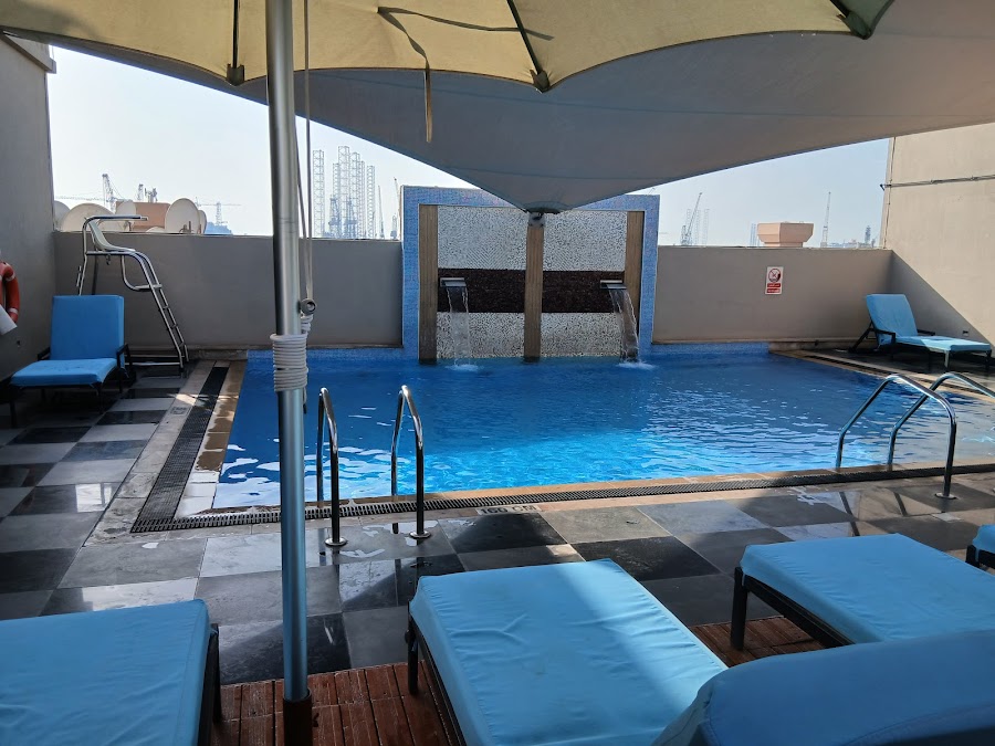 Rooftop Lounge - Mercure Gold — photo 2