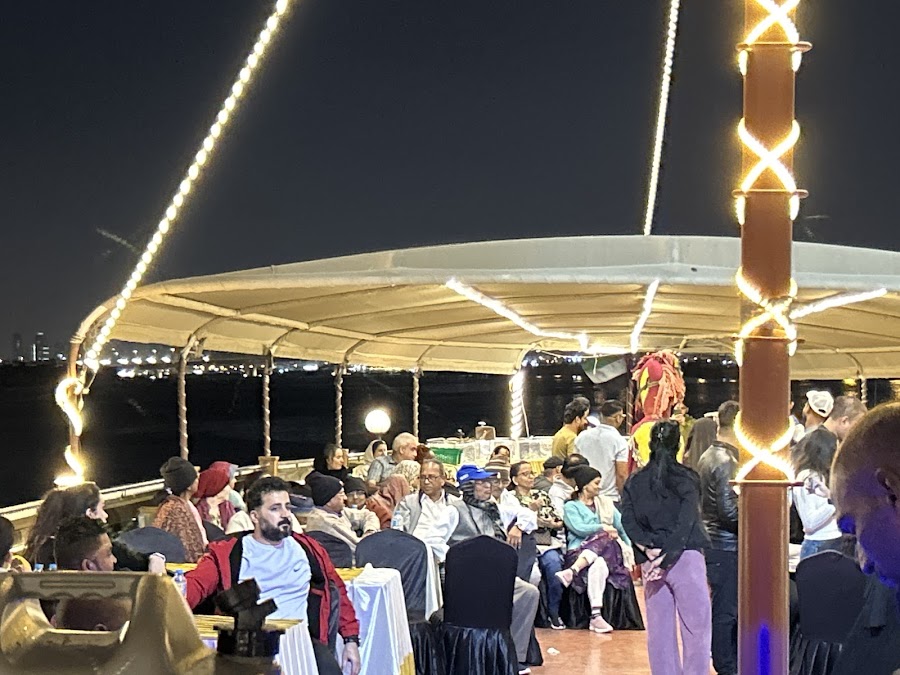 Oberoi Yachts- Yacht Rental Dubai — photo 4
