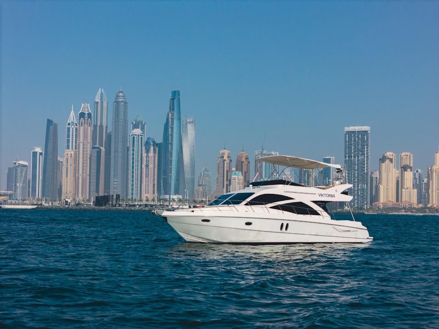 Wazhir.com - Yacht Rental Dubai