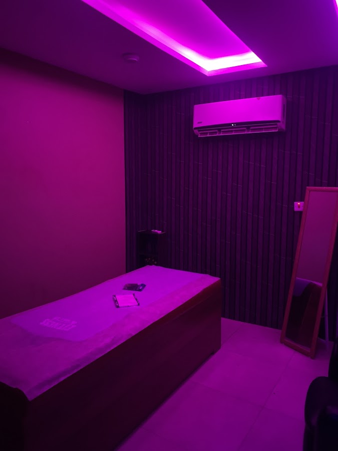مساج لافا سبا للمساج والعناية بالرجل حي السلامة — photo 3