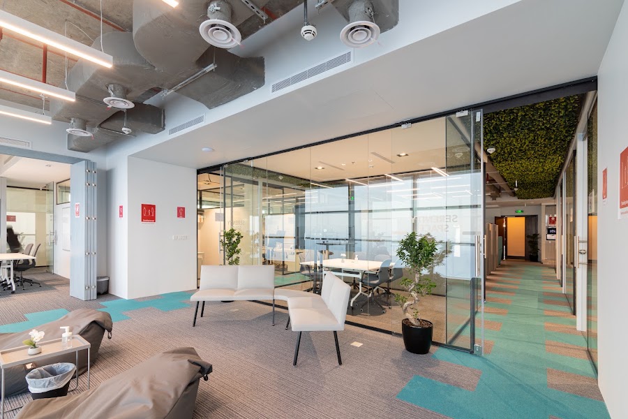 White Spaces | HQ Branch — photo 3
