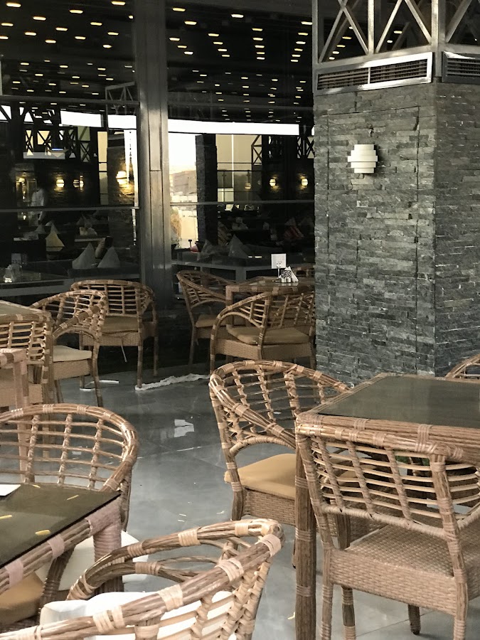 Crew Lounge Café and Restaurant — photo 2