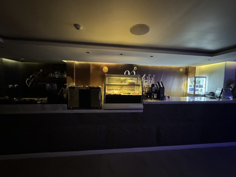 Viola Lounge