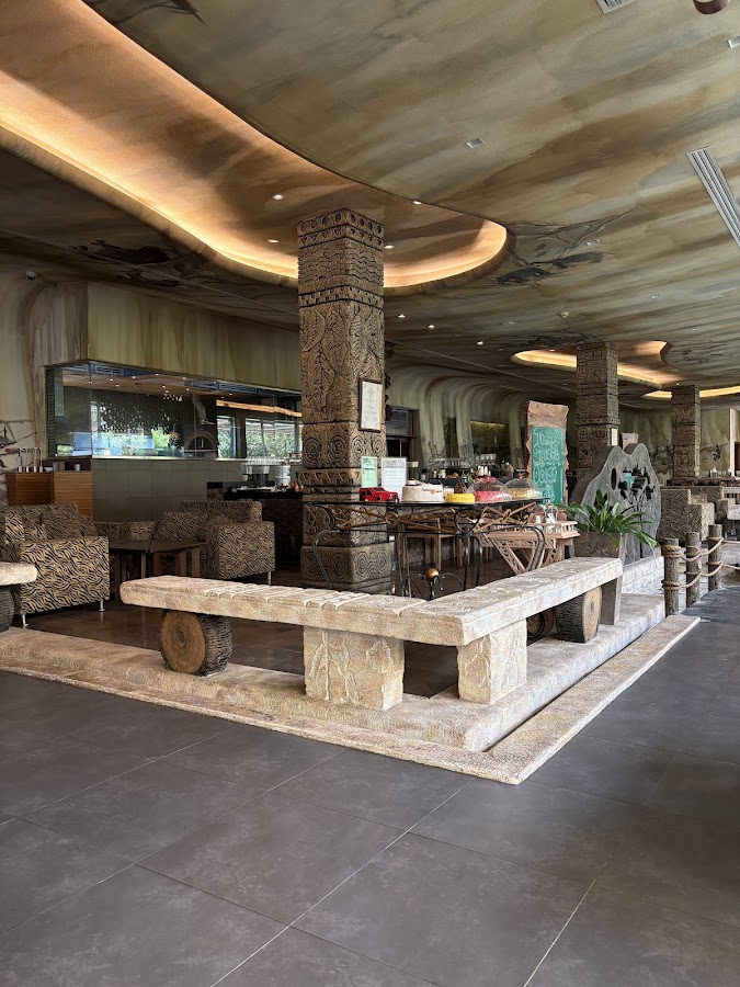 The Jungle Restaurant — photo 2