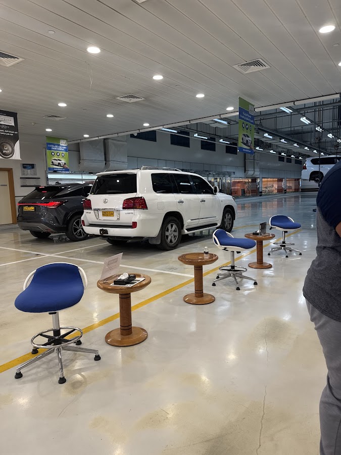 مركز خدمة سيارات لكزس Lexus Service Center