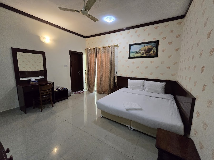 Savoy Inn Grand Hotel Apartments — photo 3