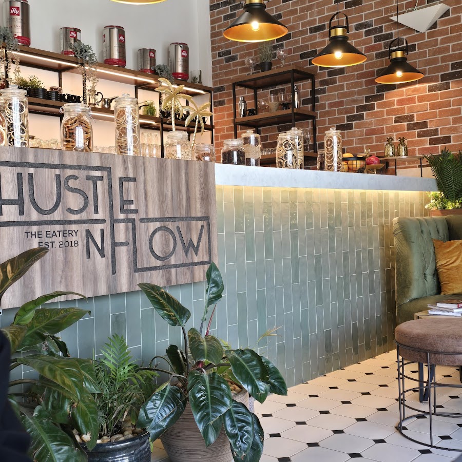 Hustle n' Flow . SORAVA | سورافا — photo 3